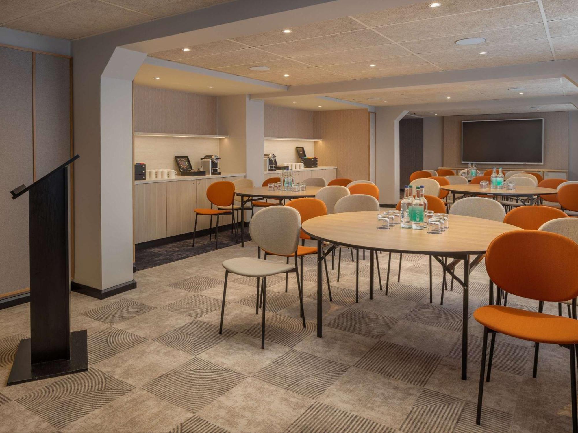 Mercure London Earls Court Exterior photo
