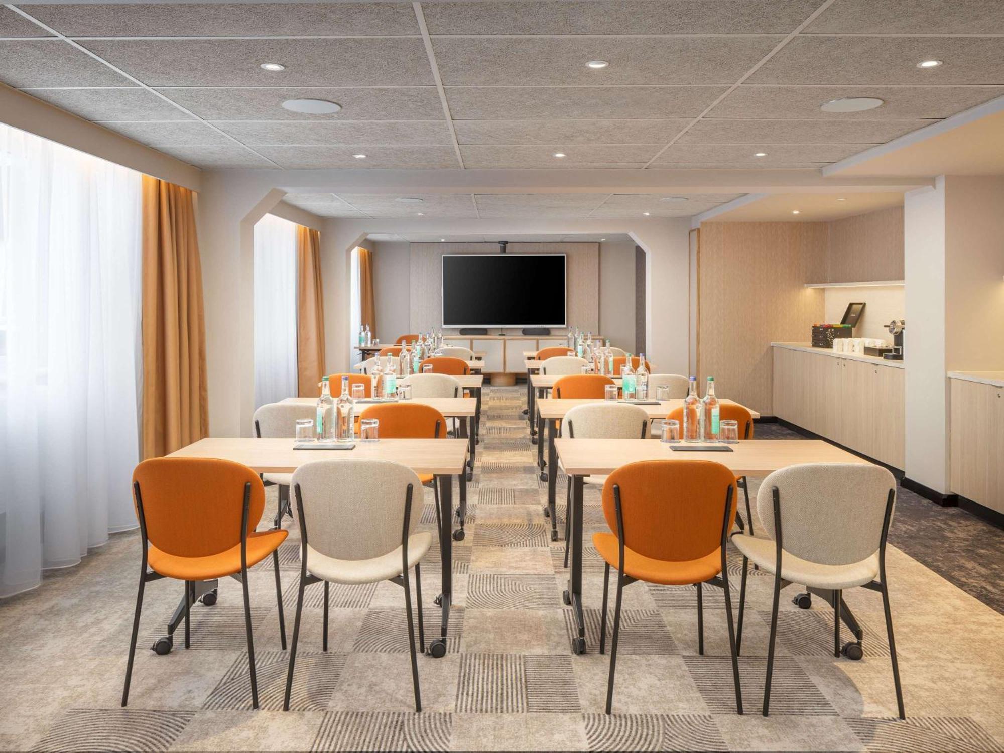 Mercure London Earls Court Exterior photo